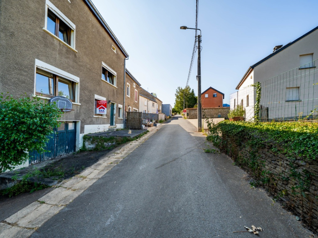 Rue Francois-Jean-Piessevaux - 27 - - 6762