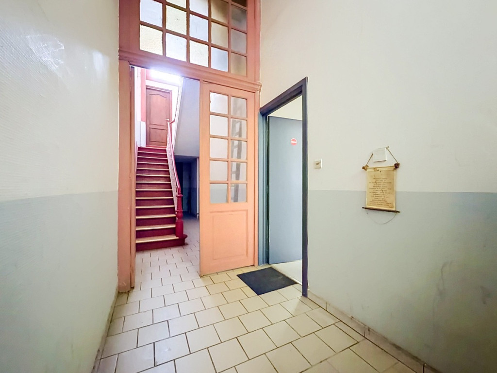 Rue de Russie - 16 - - 1060