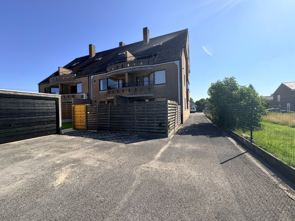 Wezelstraat - 15 - - 8560