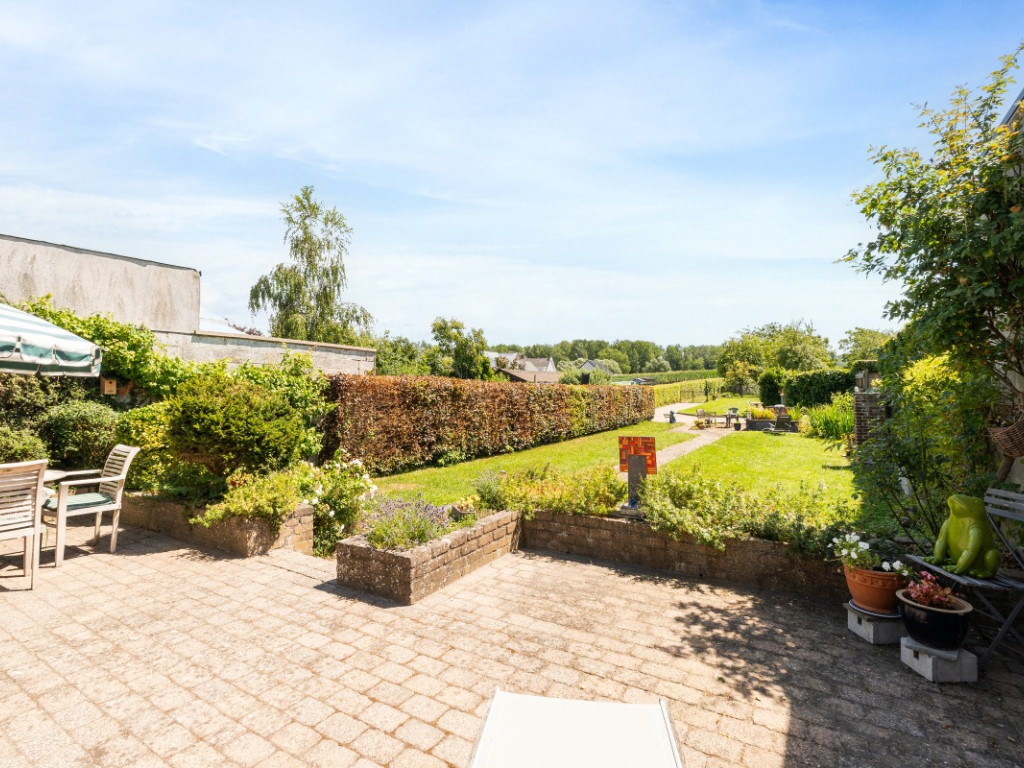Onkerzelestraat - 323 - - 9500