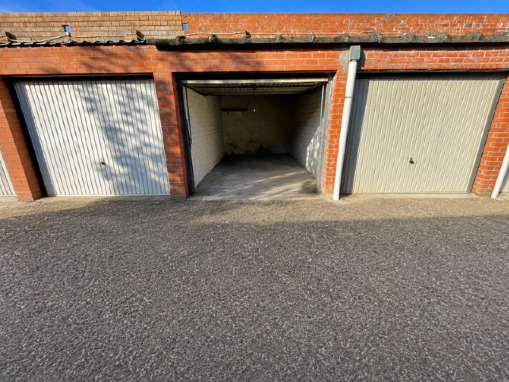 Meenseweg - 10-12 - Garage 8 - 8900