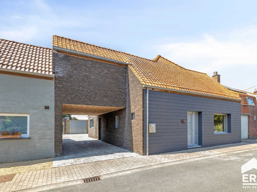Maantjeveld - 14 - - 8210