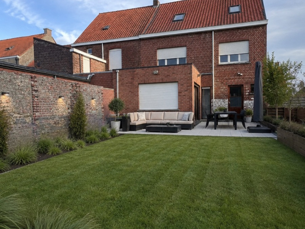 Papestraat - 56 - - 8880