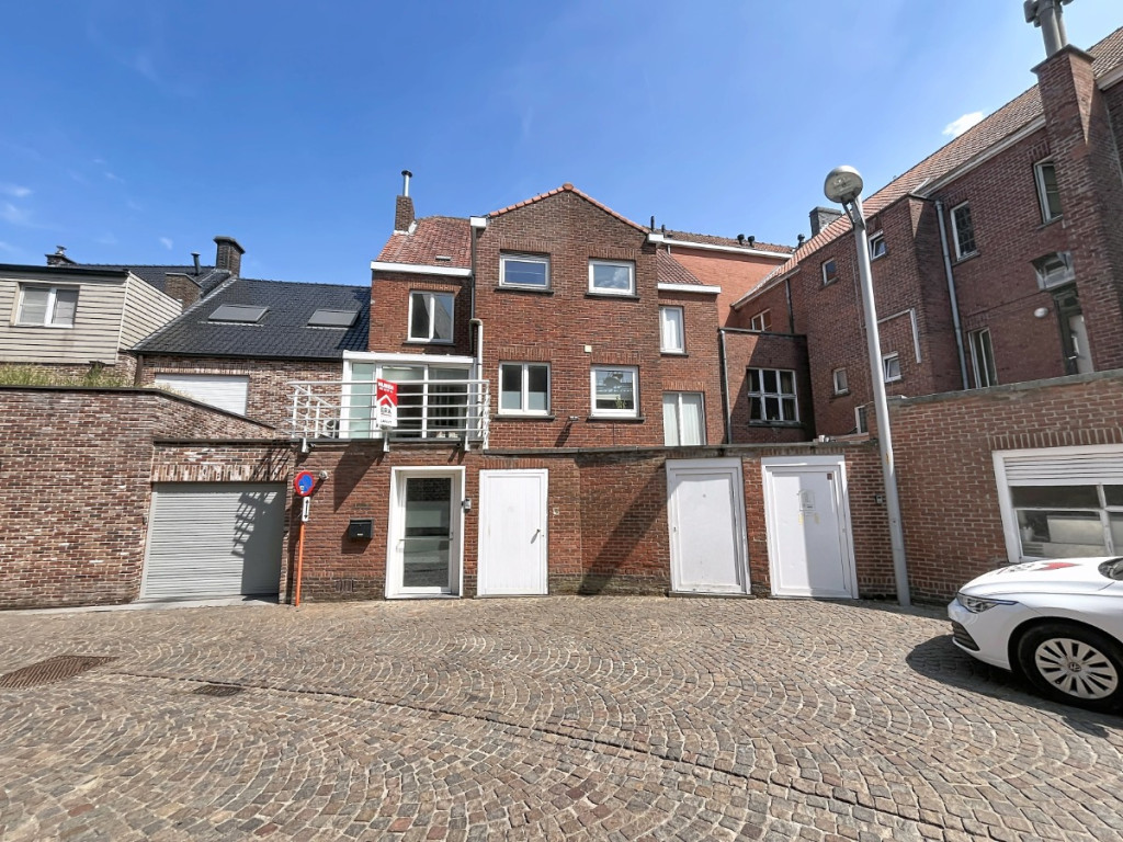 Kerkstraat - 12 - - 8700
