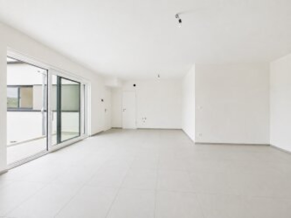 Chaussée d'Arlon - 35+ - Apt 10 - 10 - 6600