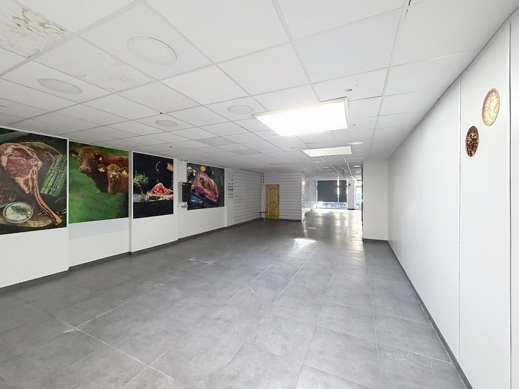 Rue du Commerce - 31 - - 5300