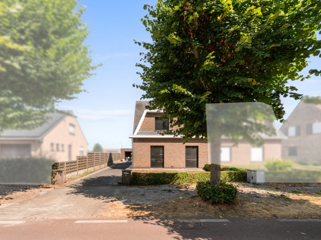 Vrombautstraat - 17 - - 9900