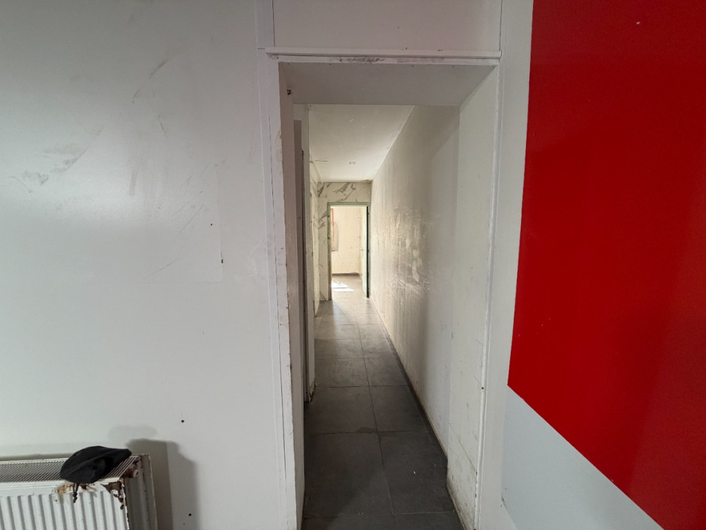 Rue du Commerce - 31 - - 5300