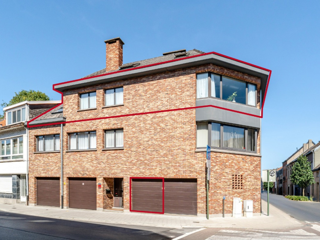 Nieuwbeekstraat - 152 - 2 - 9300