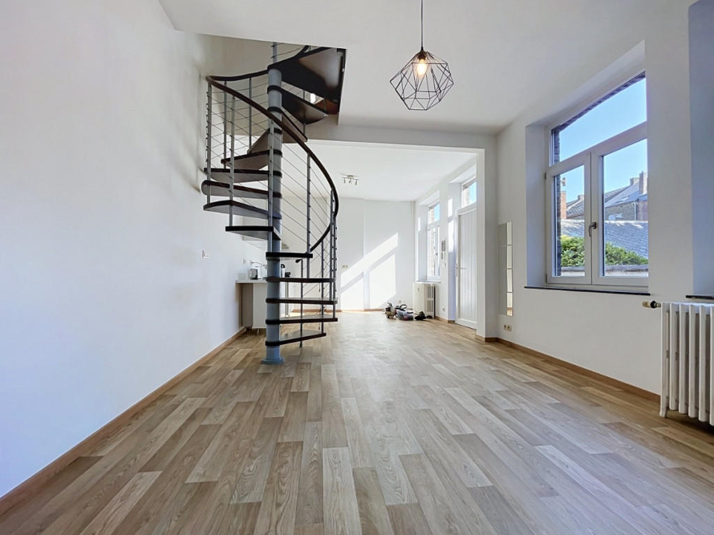 Place des Tilleuls - 49 - REZ LOT 2 - 5300
