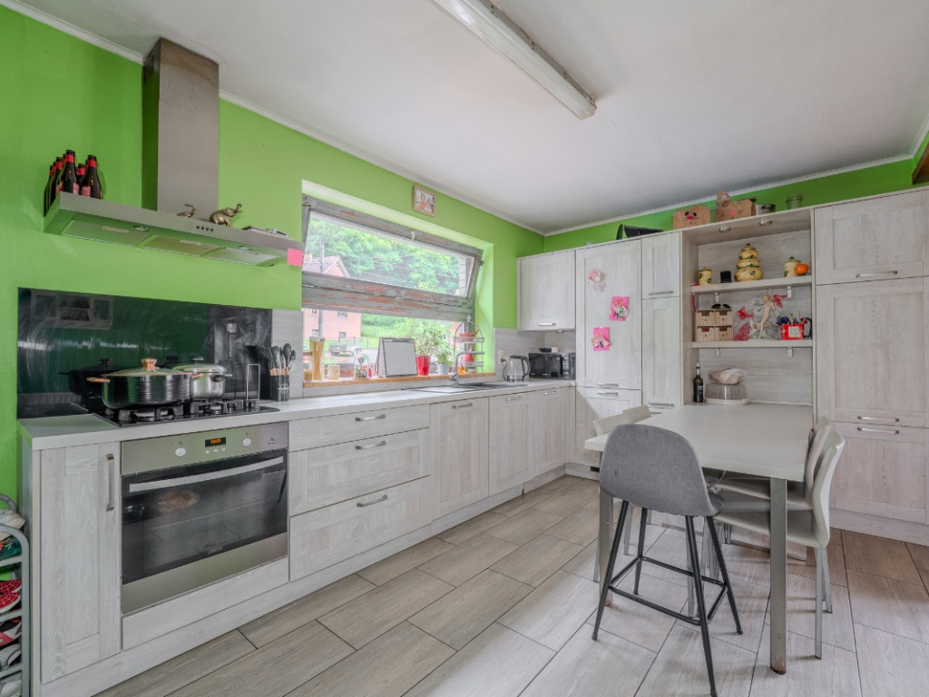 Rue du Samson - 25 - - 5300
