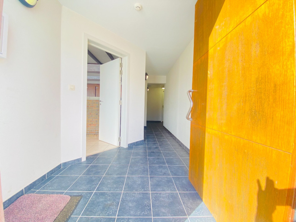 Moeskroenstraat - 695 - 0101 - 8930