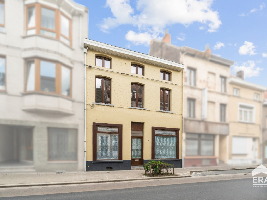 Stationsstraat - 12 - - 1601