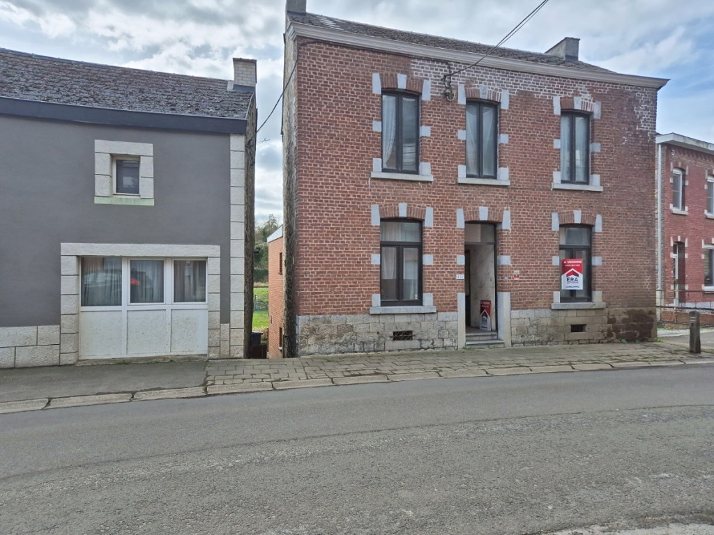 Rue du Val Notre-Dame - 328 - - 4520