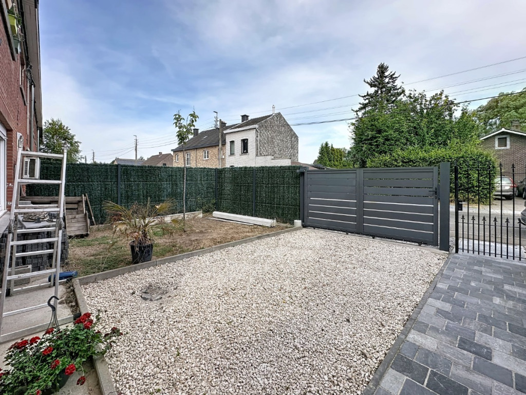 Rue Jean Lambert Defrêne - 33 - - 4340