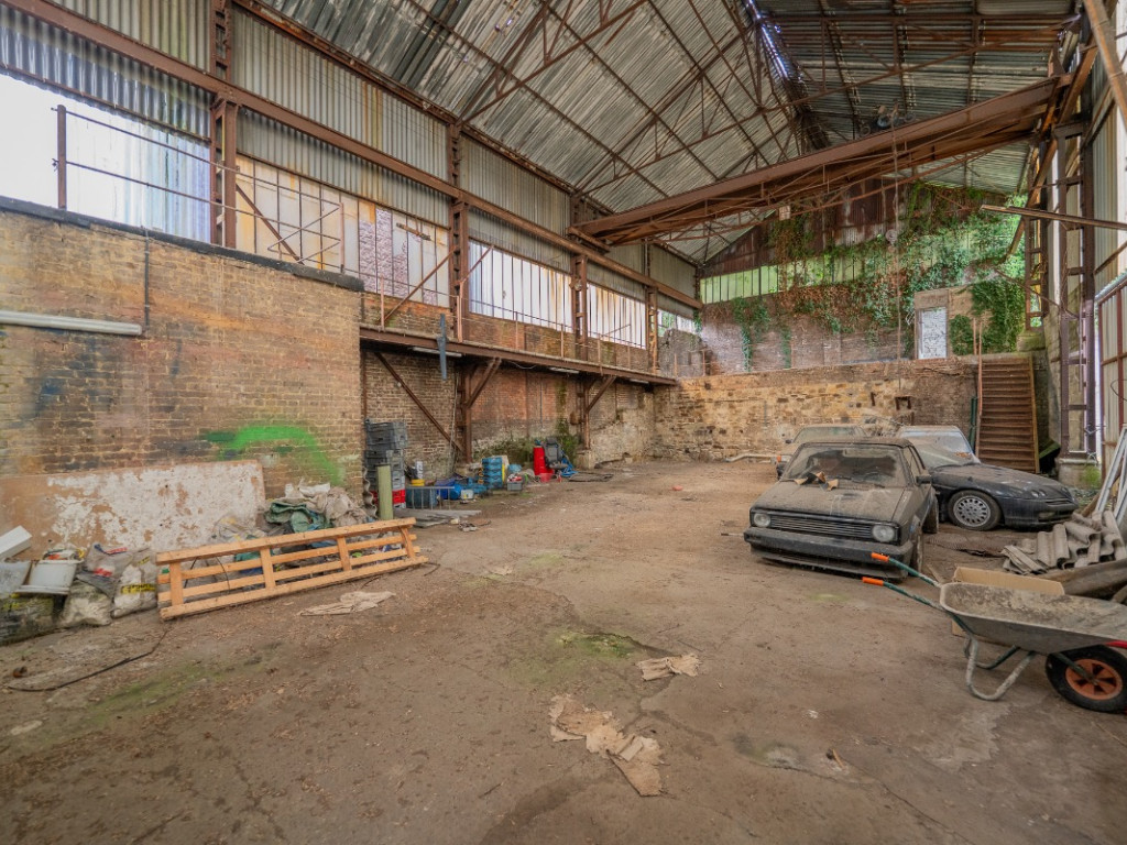 Rue Saint-Ivette - 60 - - 4500