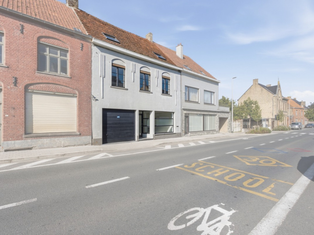 Roeselarestraat - 22 - - 8600