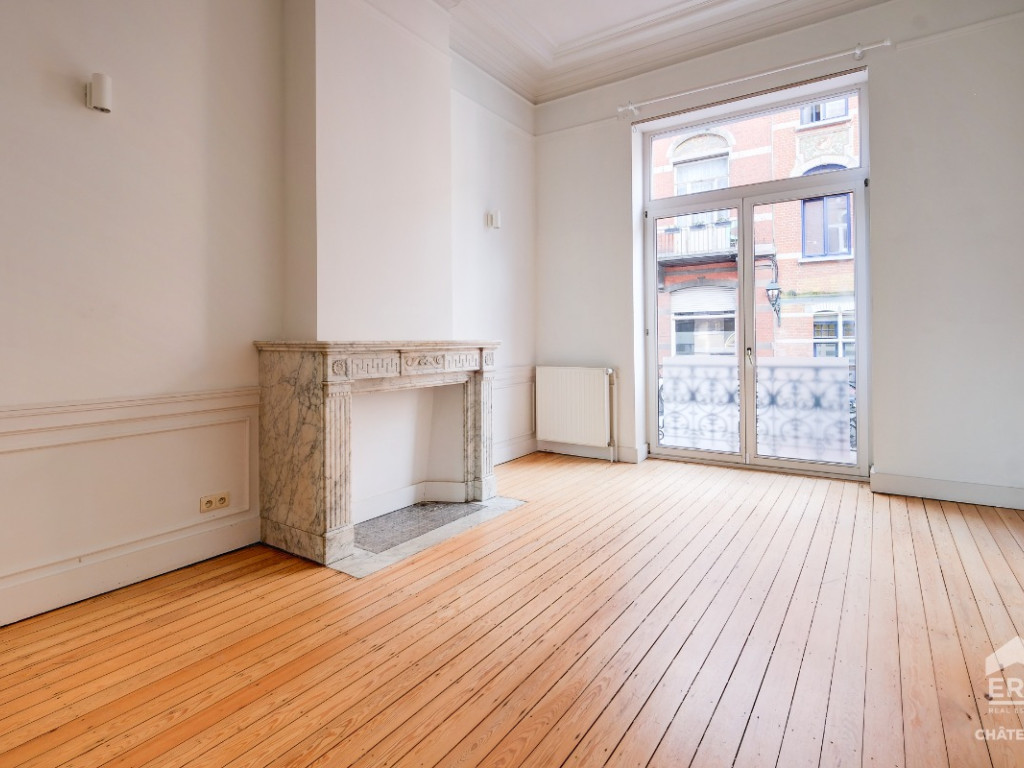 Rue Africaine - 66 - - 1060