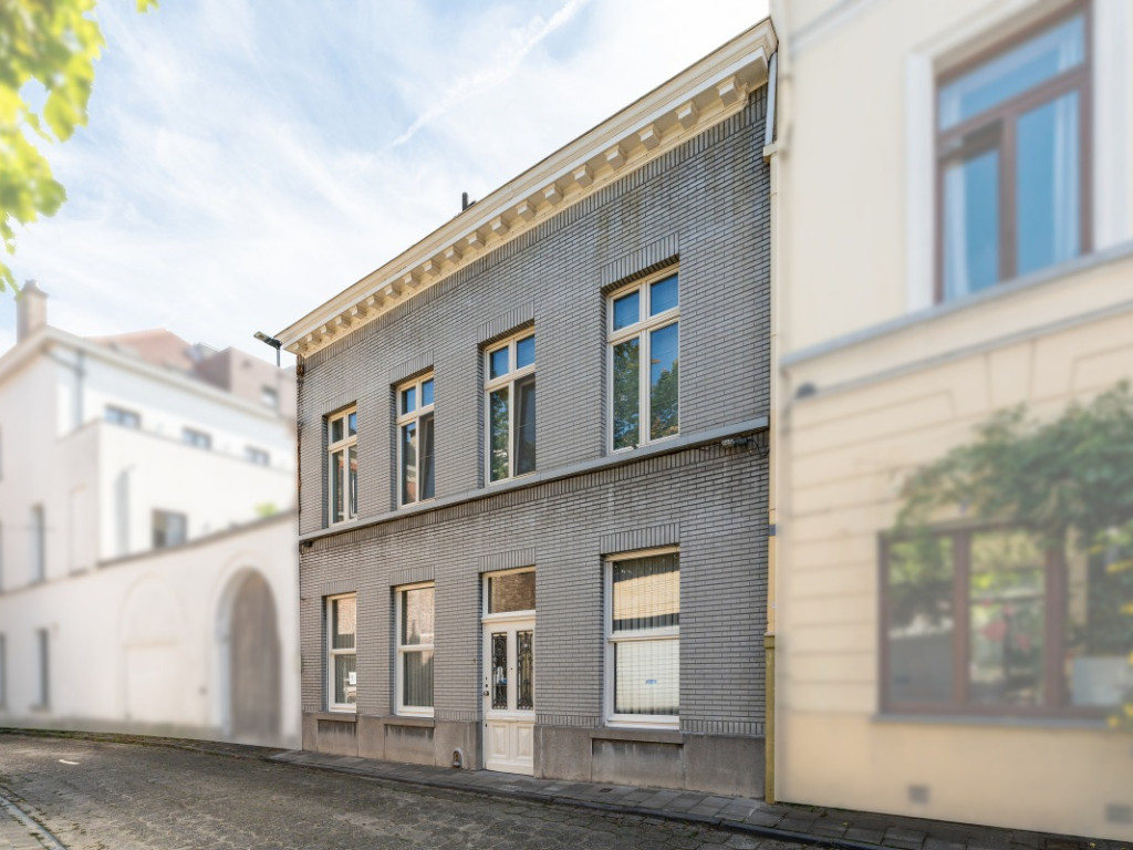 Maagdestraat - 1 - - 9000