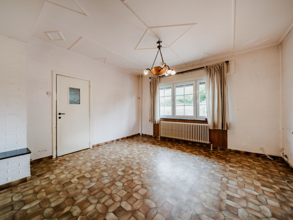 Rue Tapeu - 24 - - 4820