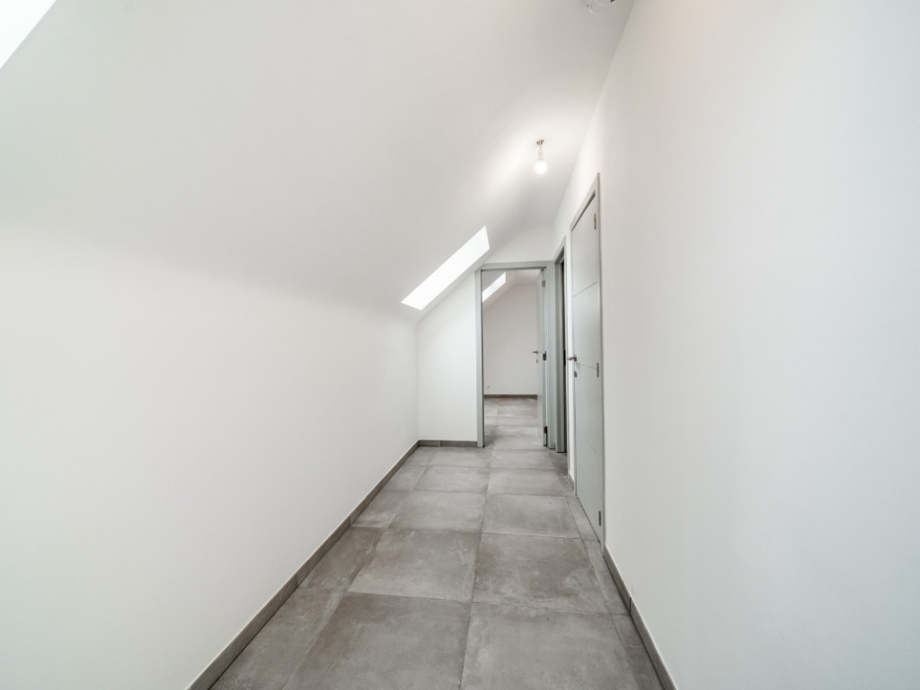 Rue de la Rochette - 3 - A27 - 6900