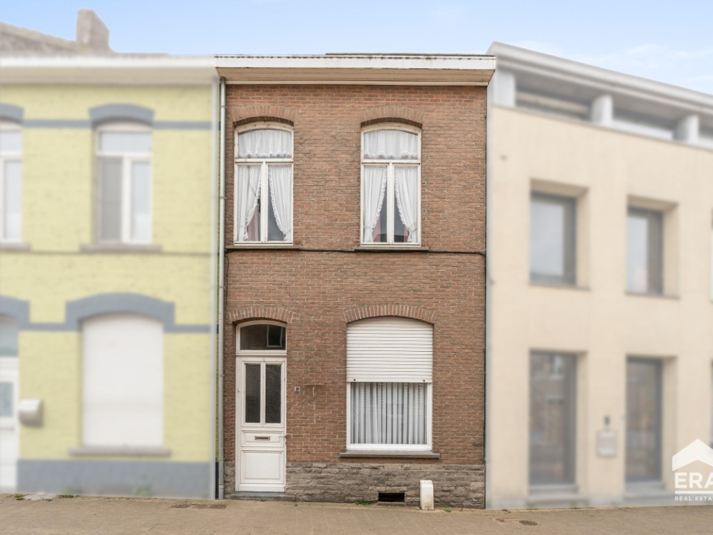 Stationsstraat - 39 - - 3320