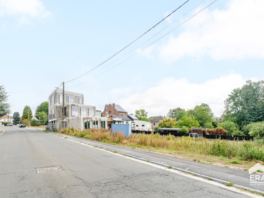 Rue Paul Hulin - 43 - - 6180