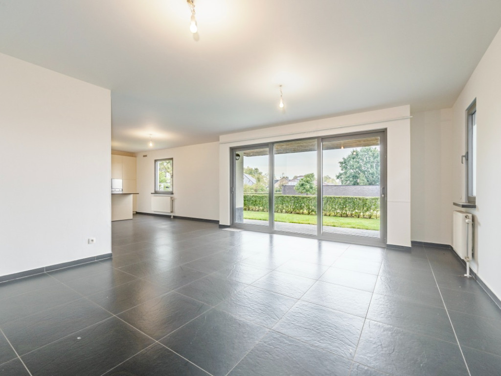 Dorp West - 133 - 0003 - 2070