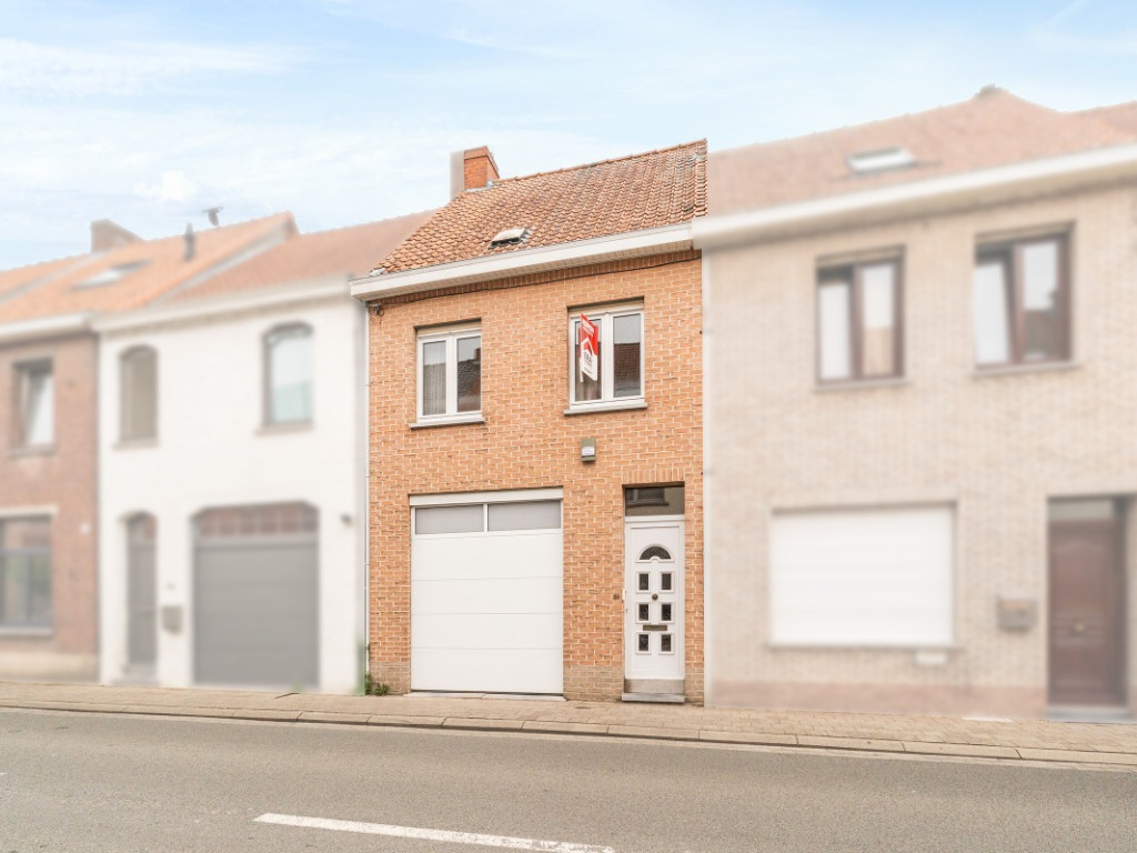 Veldm. Montgomerystraat - 98 - - 8520