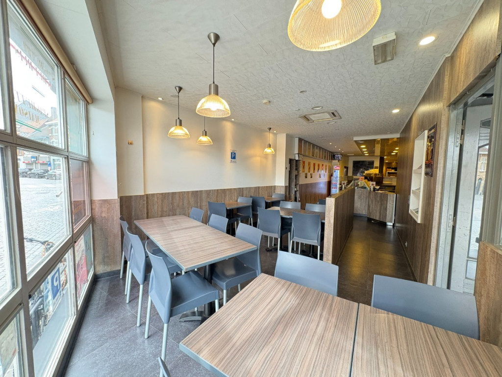 Leiestraat - 3 + 3A - - 8940