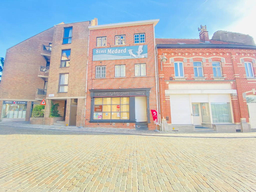 Leiestraat - 3 + 3A - - 8940