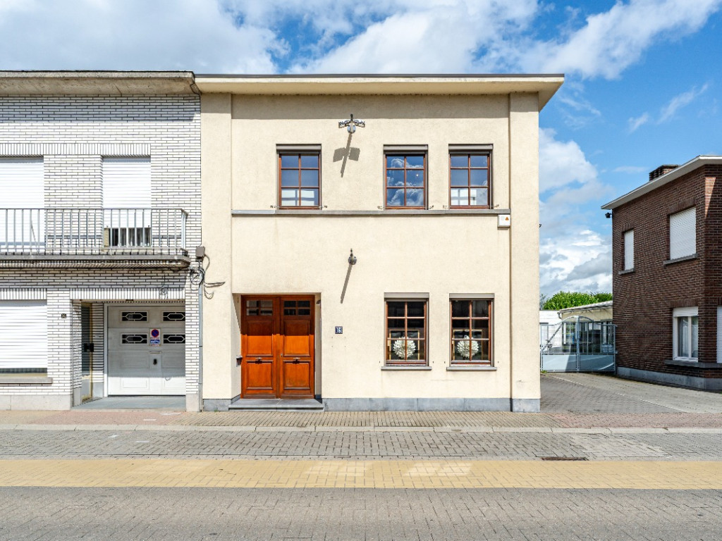 Kasteelstraat - 16 - - 9470