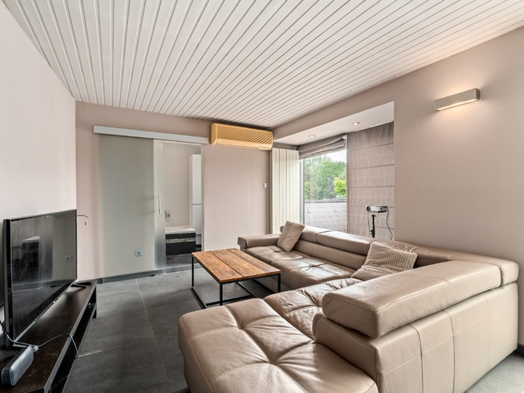 Leuvestraat - 218 - - 9320
