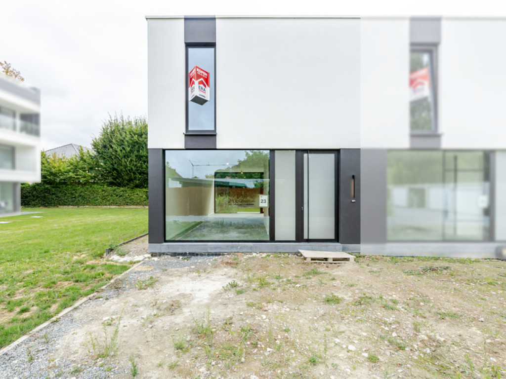 Churchillsteenweg - 21 - - W2 - 9300