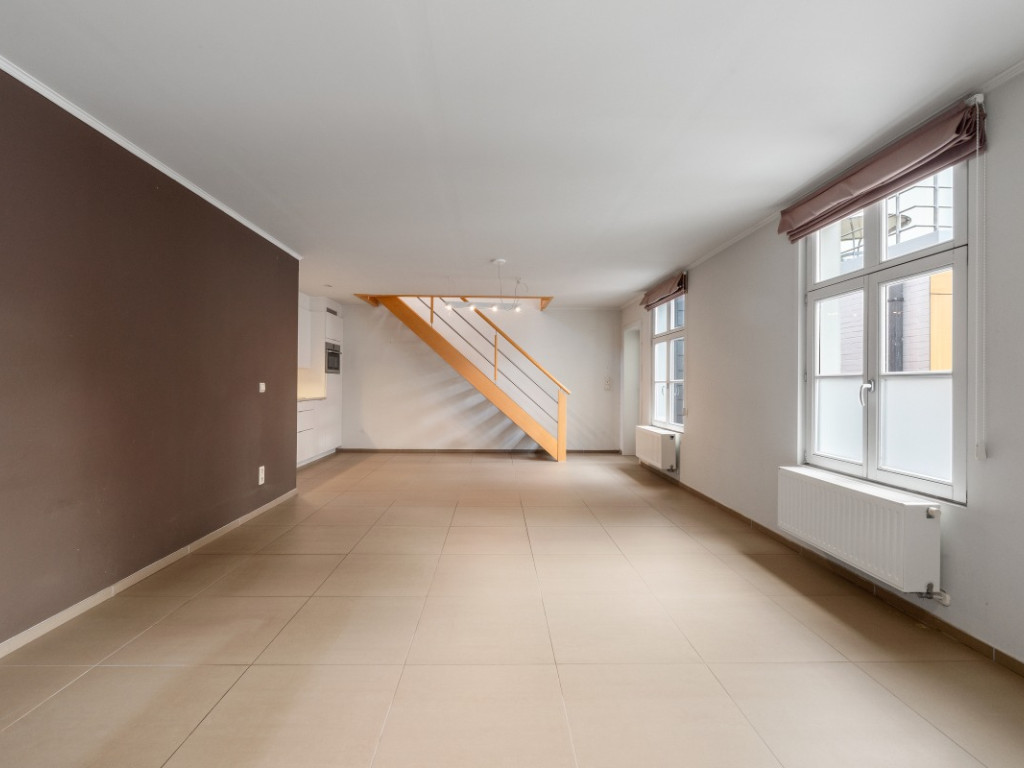 Hoogstraat - 66 - 11 - 2870
