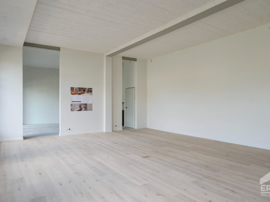Tolstraat - 8C - - 3770