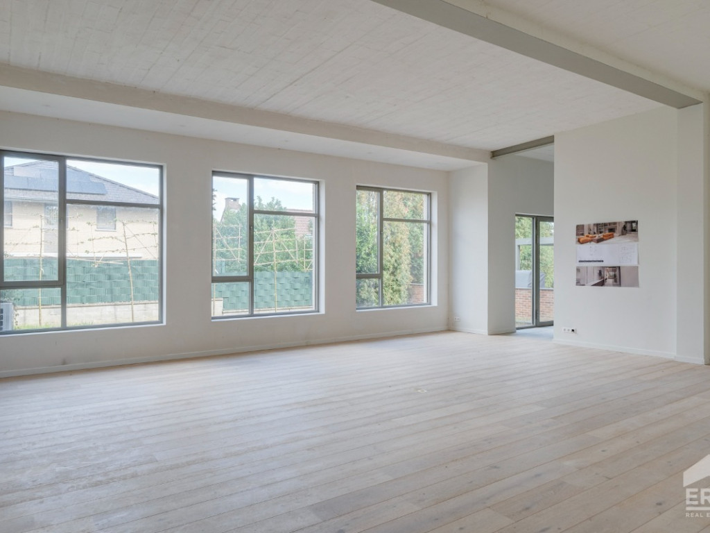 Tolstraat - 8C - - 3770