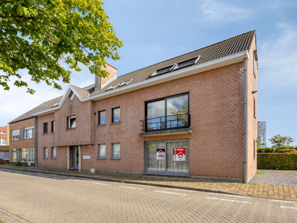 Pater Amaat Vynckeplein - 6 - - 8210