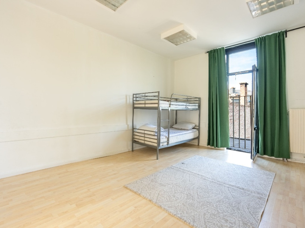 Rue de Fiennes - 81-83 - - 1070