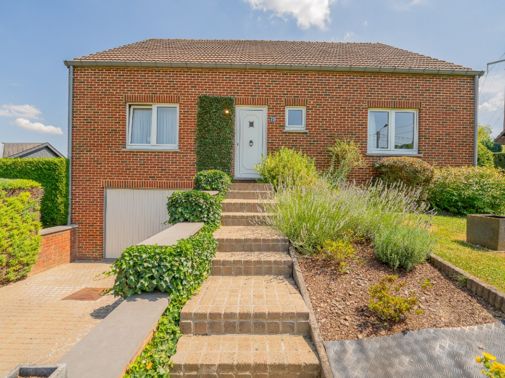 Rue des Jardins d'Annevoie - 79 - - 5537
