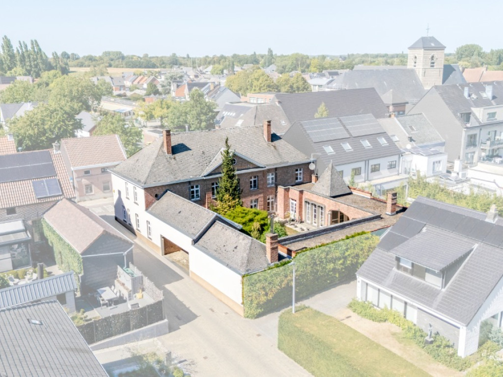 Tolstraat - 10 - - 9320