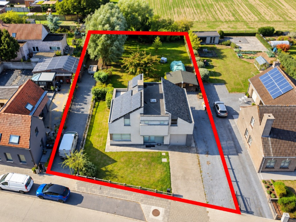 Speelstraat - 64 - - 9750