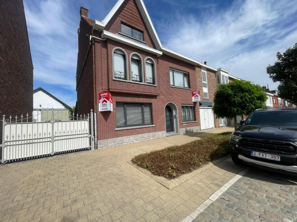 Menenstraat - 66A - - 8940