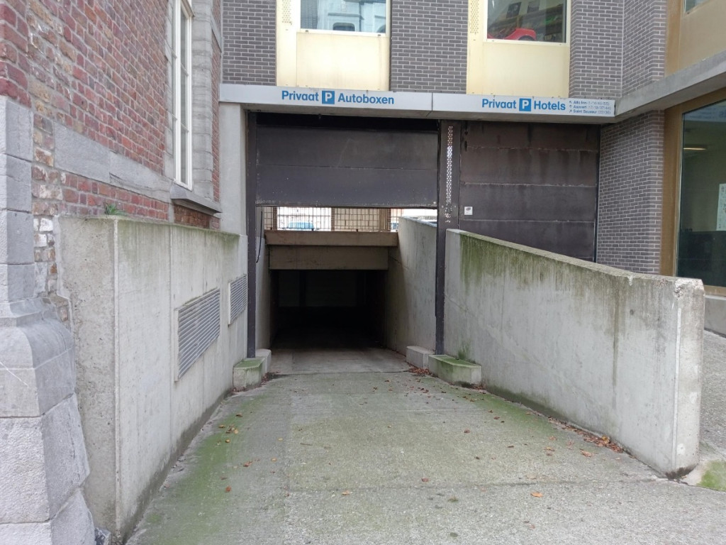 Onderwijsstraat - 15 - 17 - Garage 23 - 8370