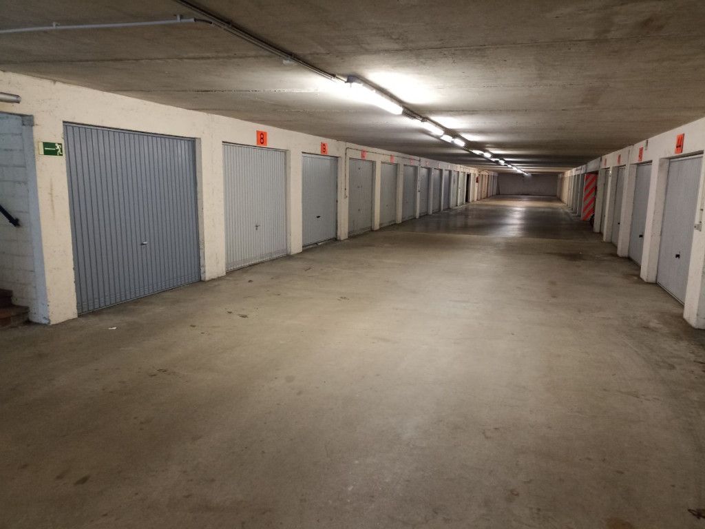 A. Ruzettelaan - 183 - Garage 18 - 8370