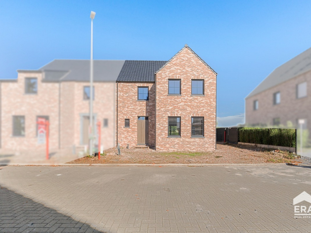 Mgr. Paredisstraat - 17 - - 3960