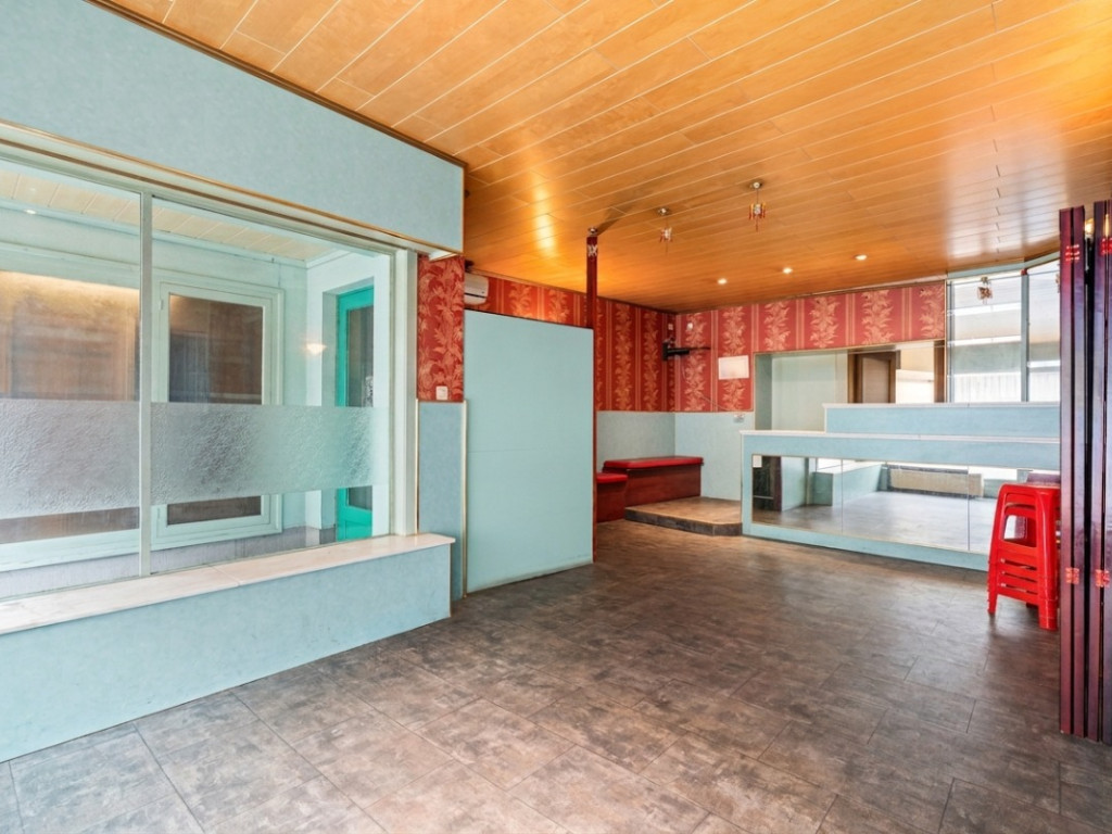 Kerkstraat - 56 - - 9900