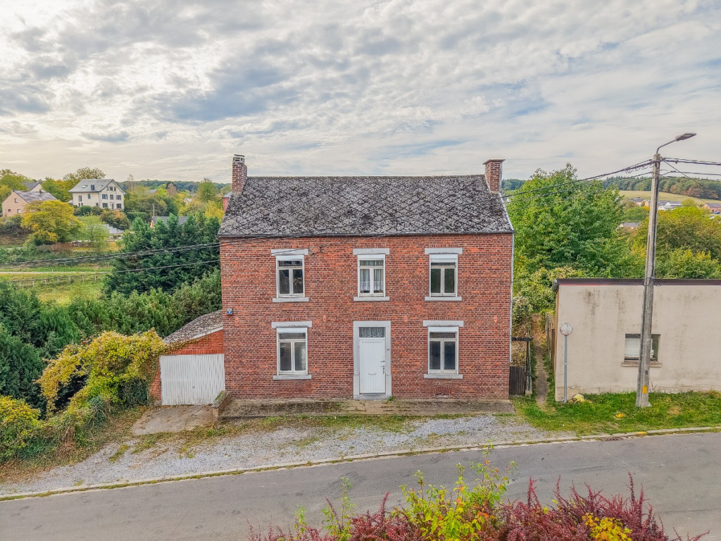 Rue Trous Minières - 50 - - 5100