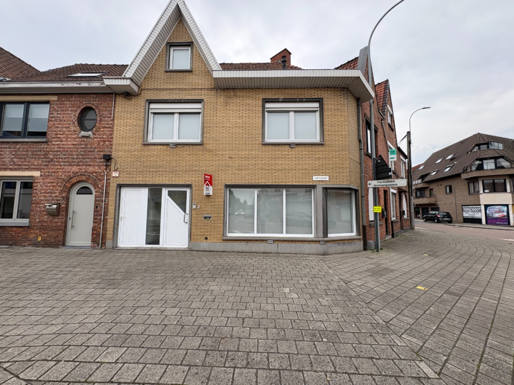 Louis Leynstraat - 2 - - 8800
