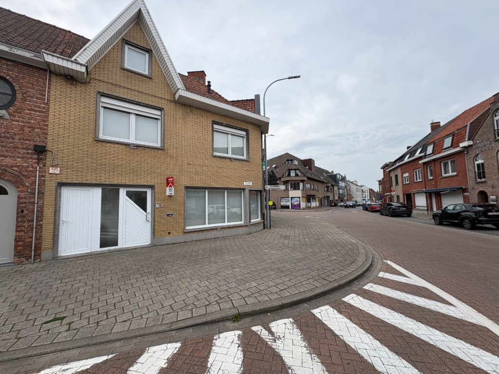 Louis Leynstraat - 2 - - 8800